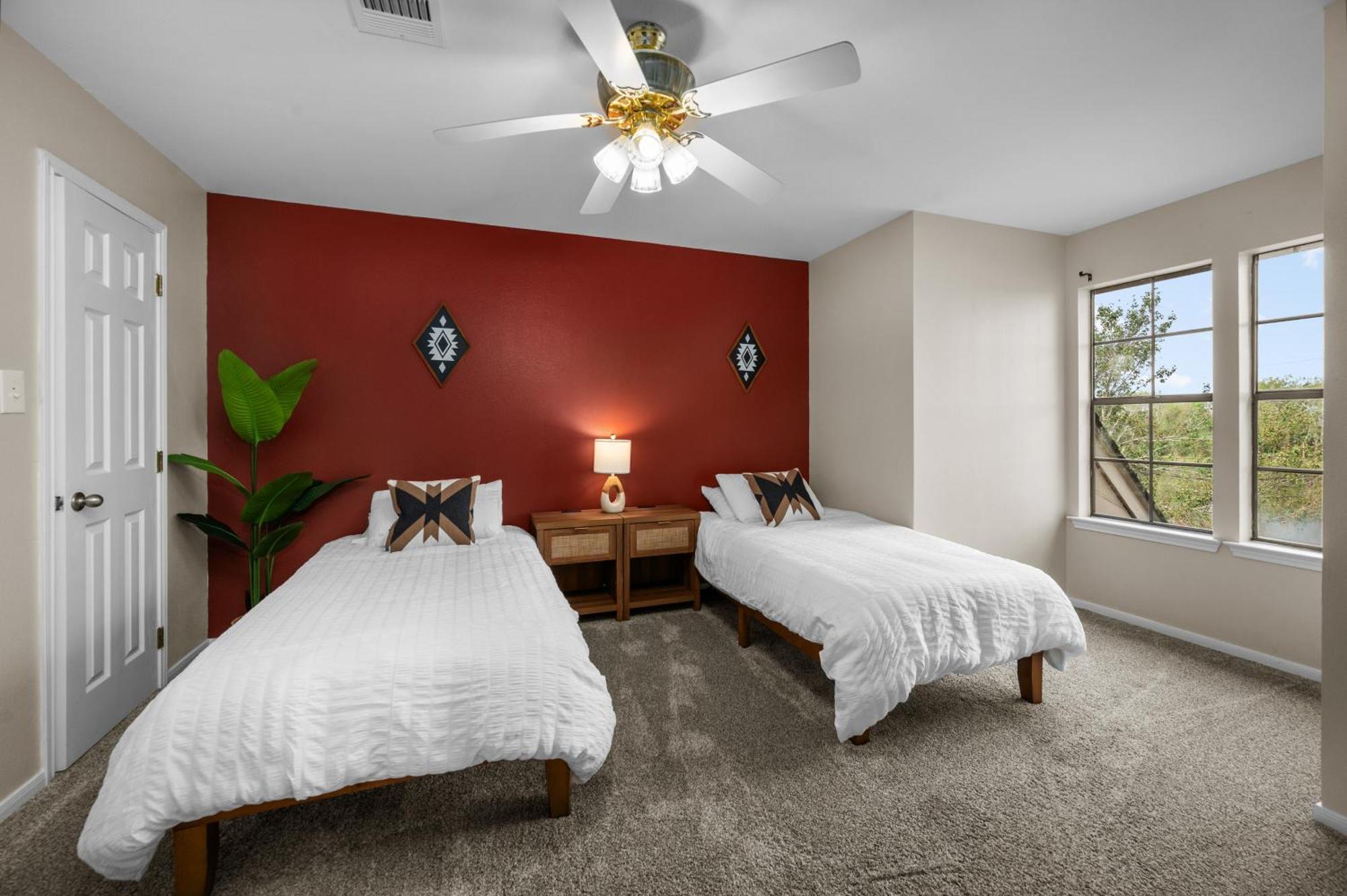 Woodlands Area Lake View Retreat Βίλα Conroe Εξωτερικό φωτογραφία